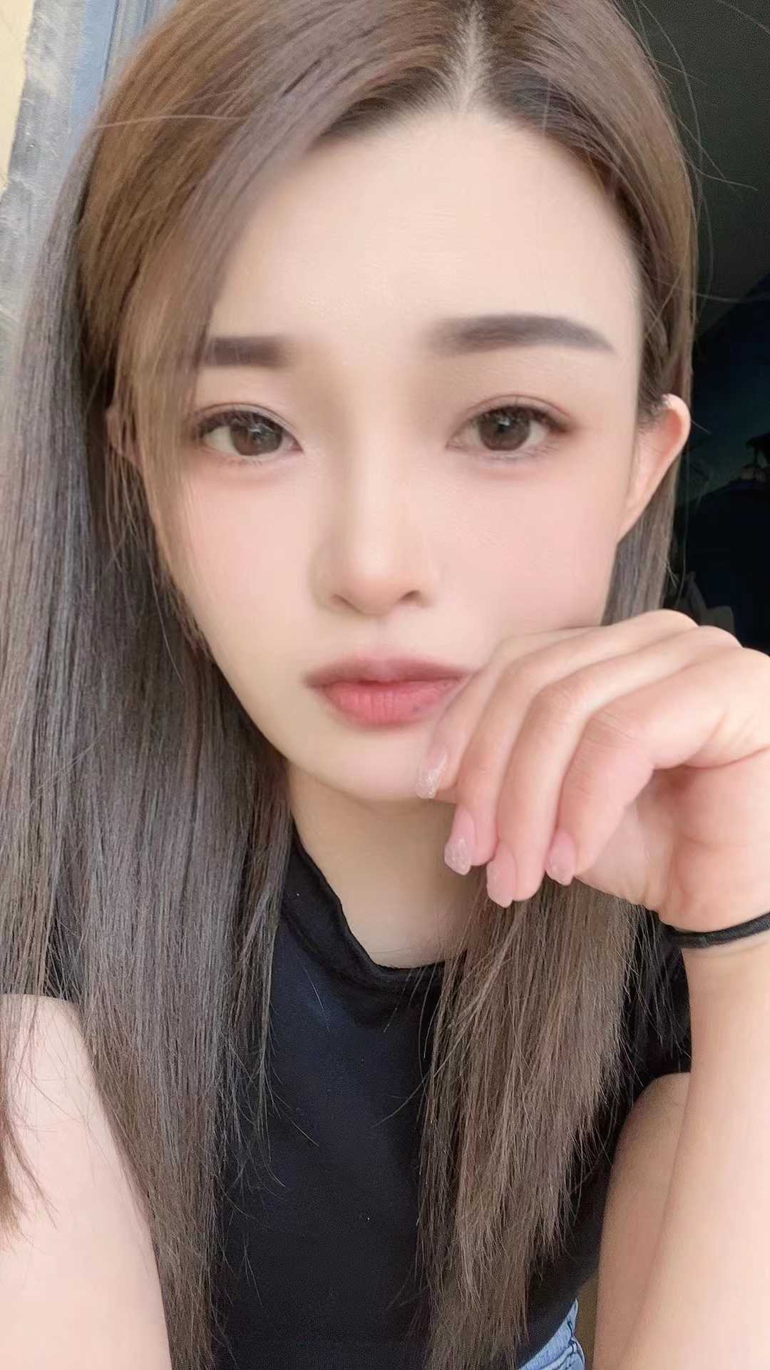 功夫太好了，没一会就缴械了