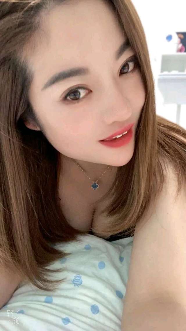 大学城附近的极品少女