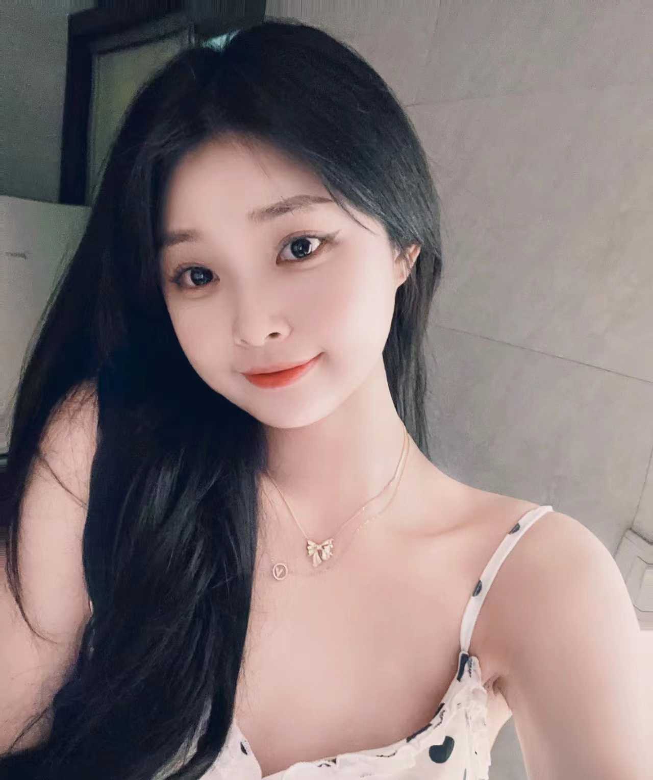 呻吟起来很sao很带劲