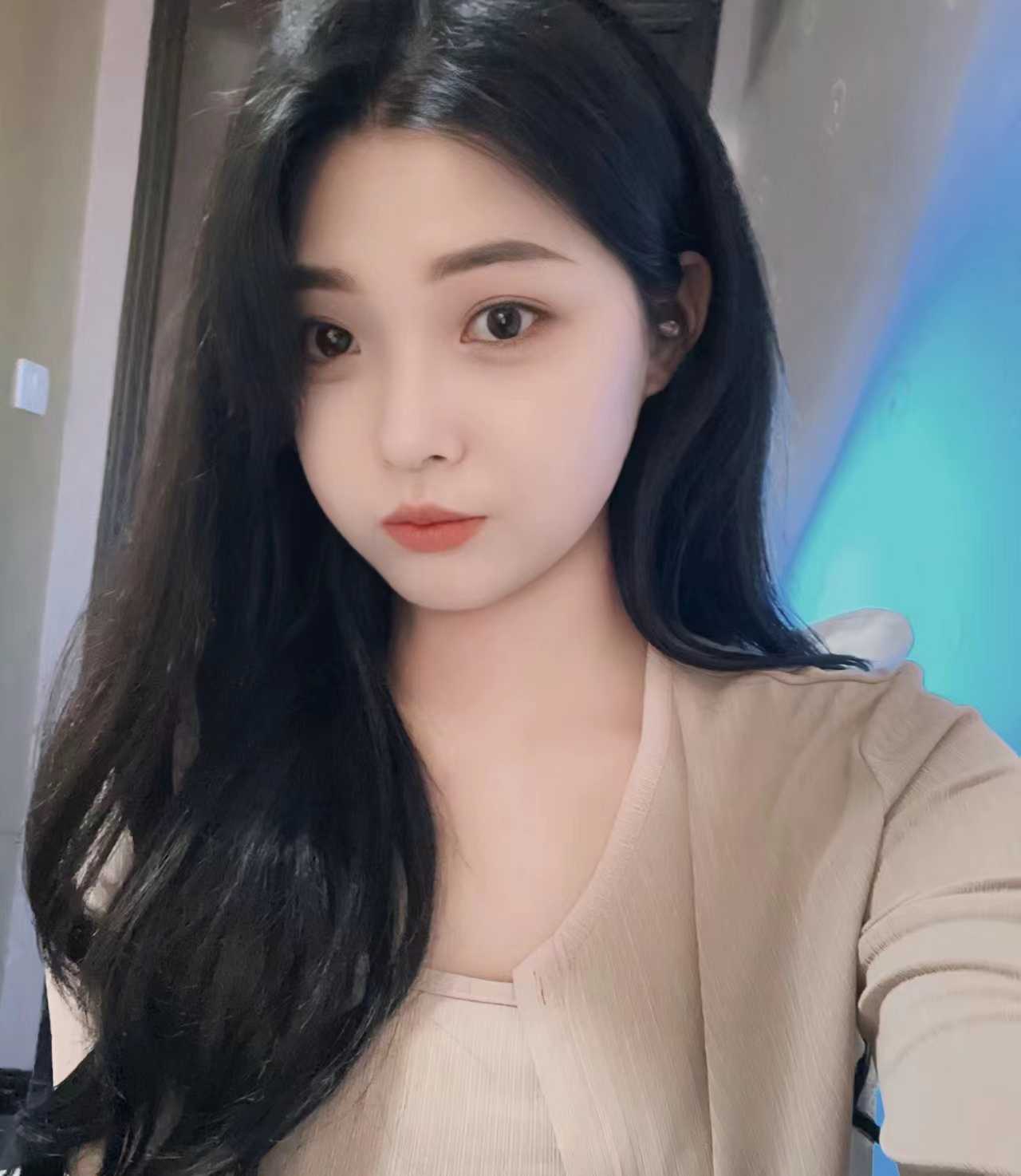 呻吟起来很sao很带劲