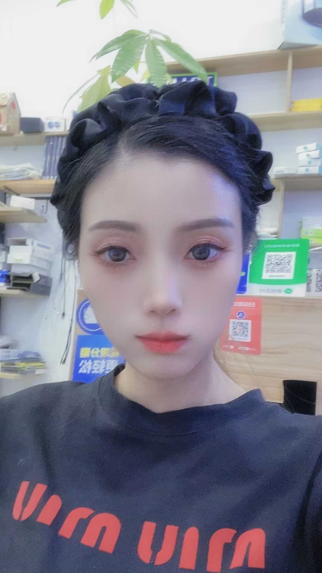 拱墅大眼气质美女