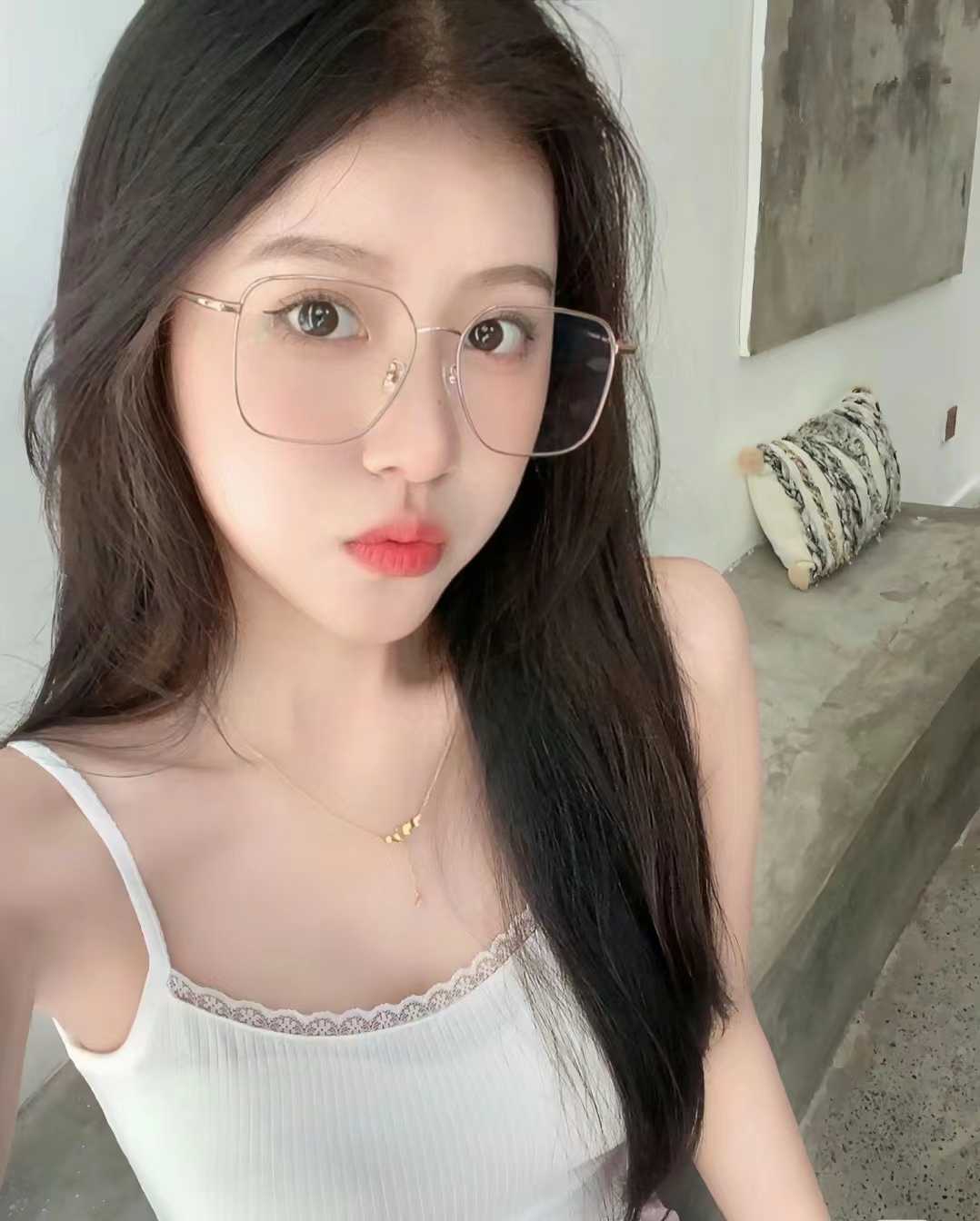 小姐姐很有女朋友的感觉