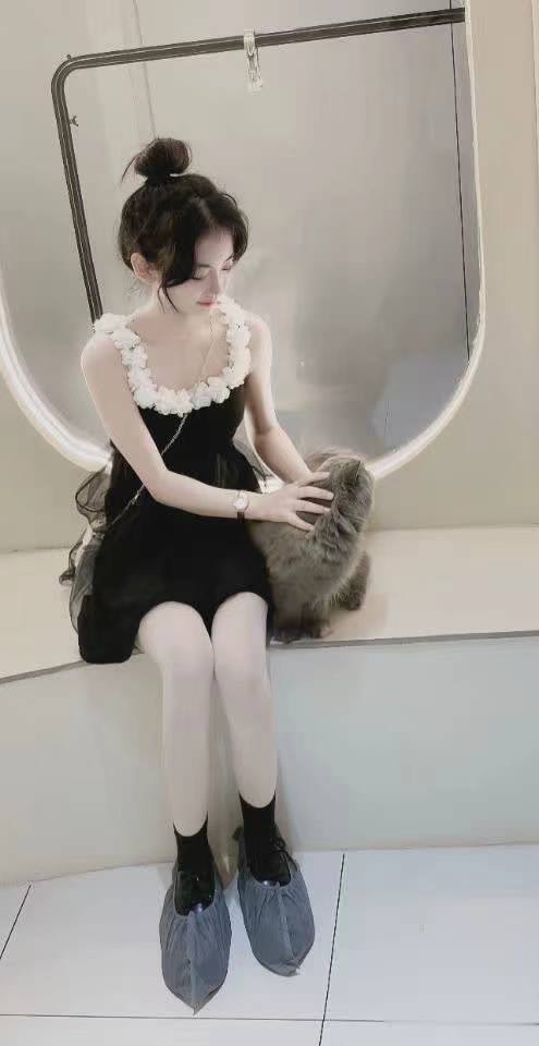 呻吟起来很sao很带劲