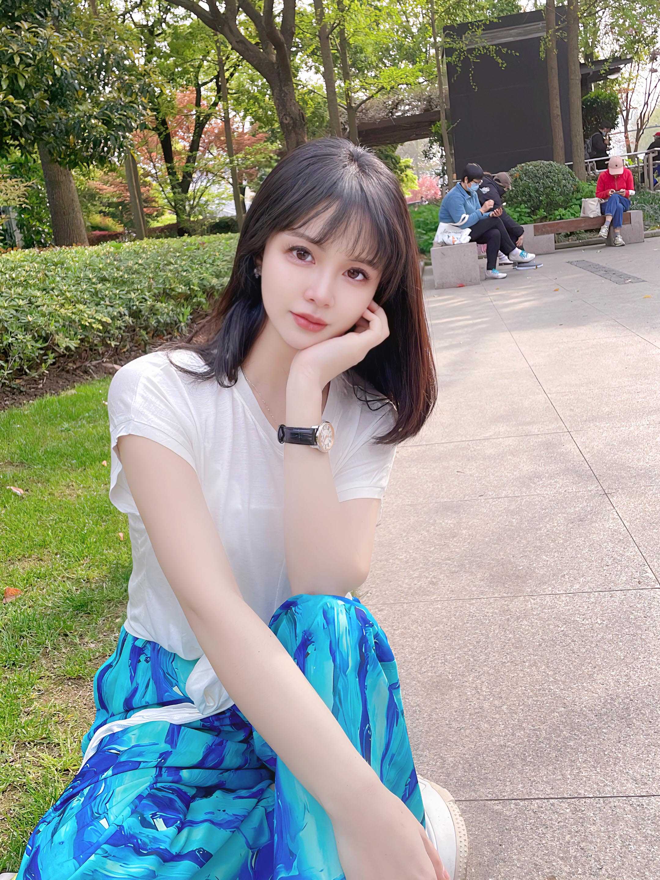 顾问漂亮小姐姐