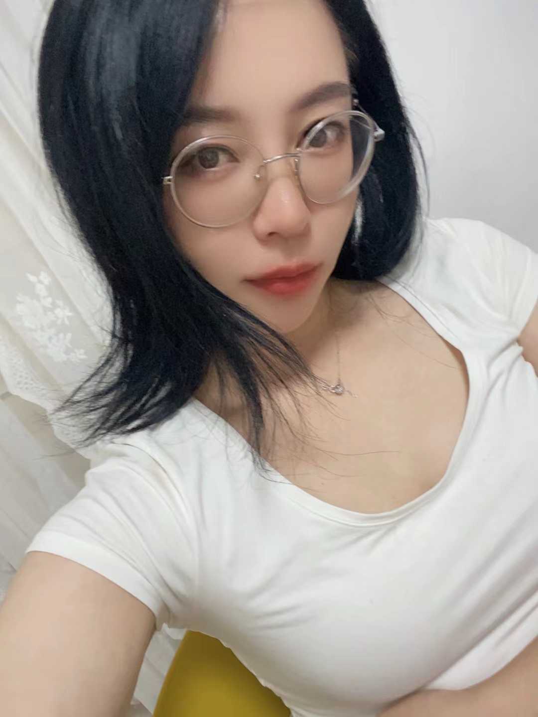 中项妹子，服务一流，会疼人