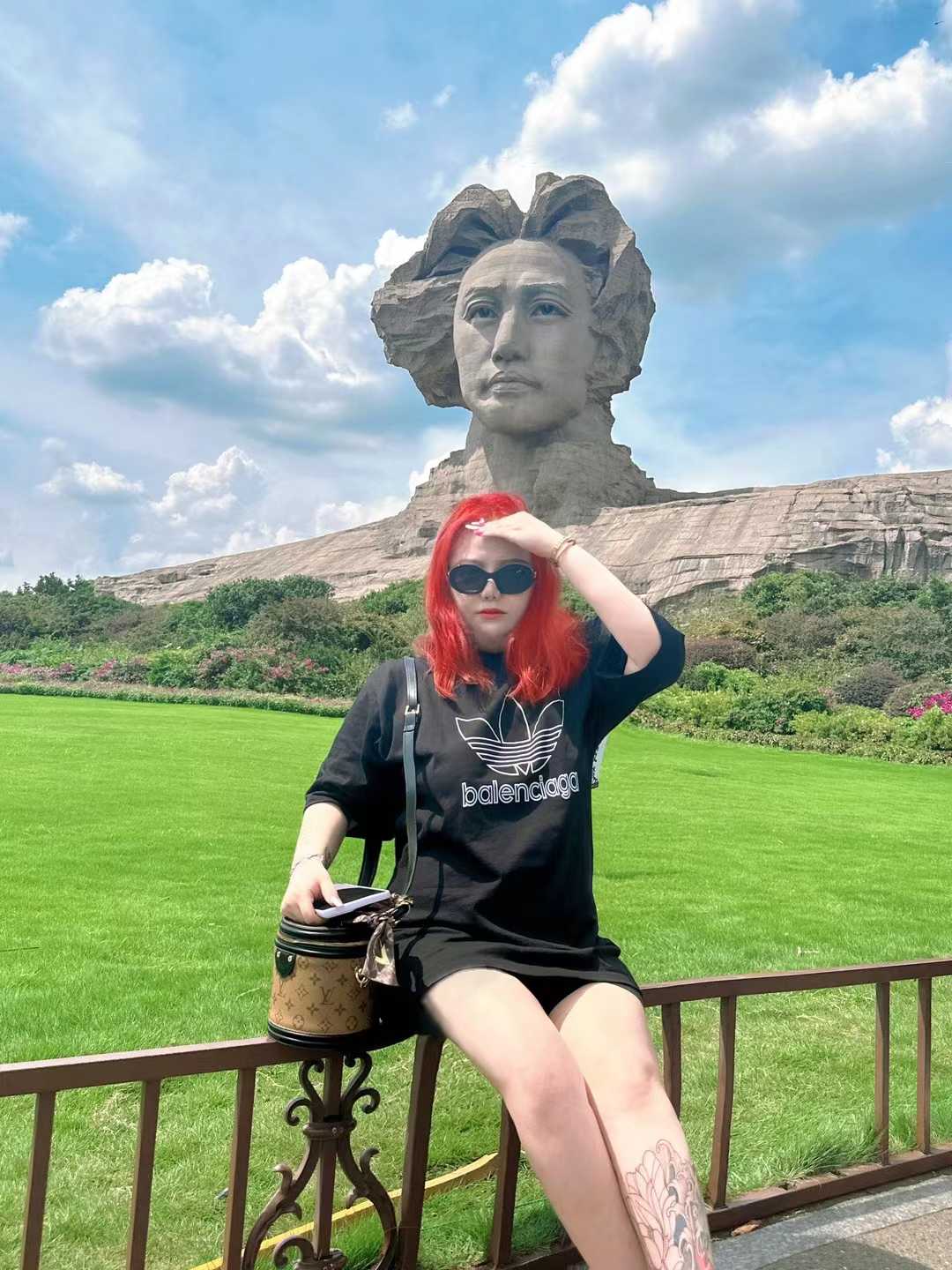 小姐姐热情似火，不会冷场