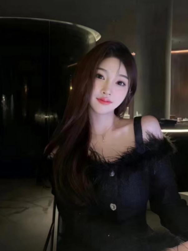 三里屯御姐型美女，a4腰