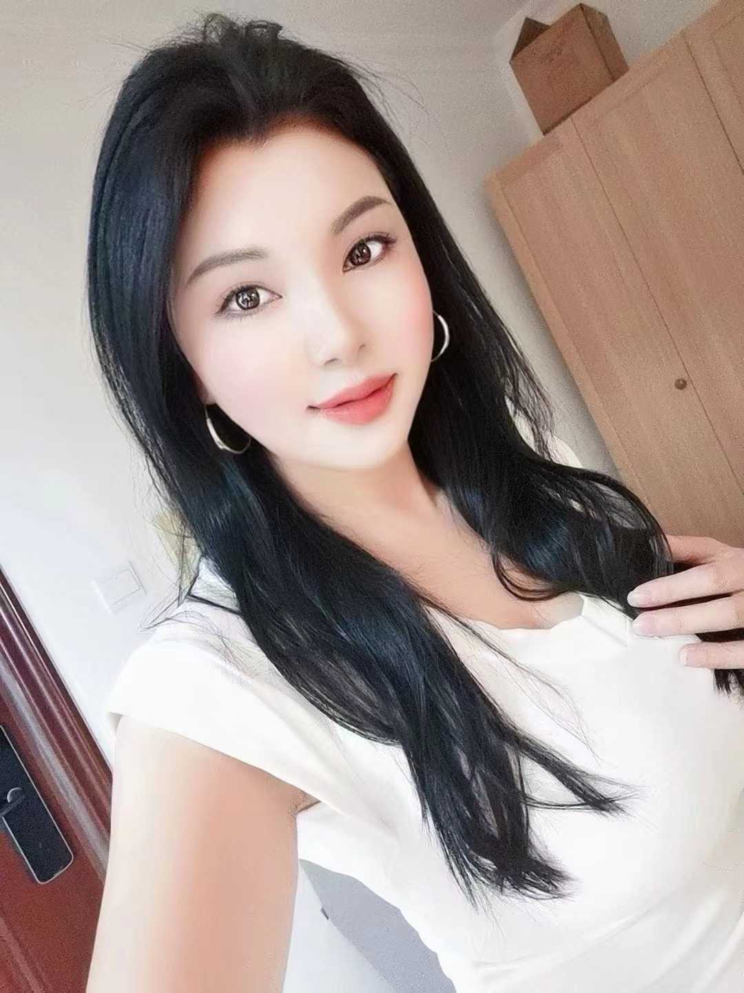 胸摸起来很柔软