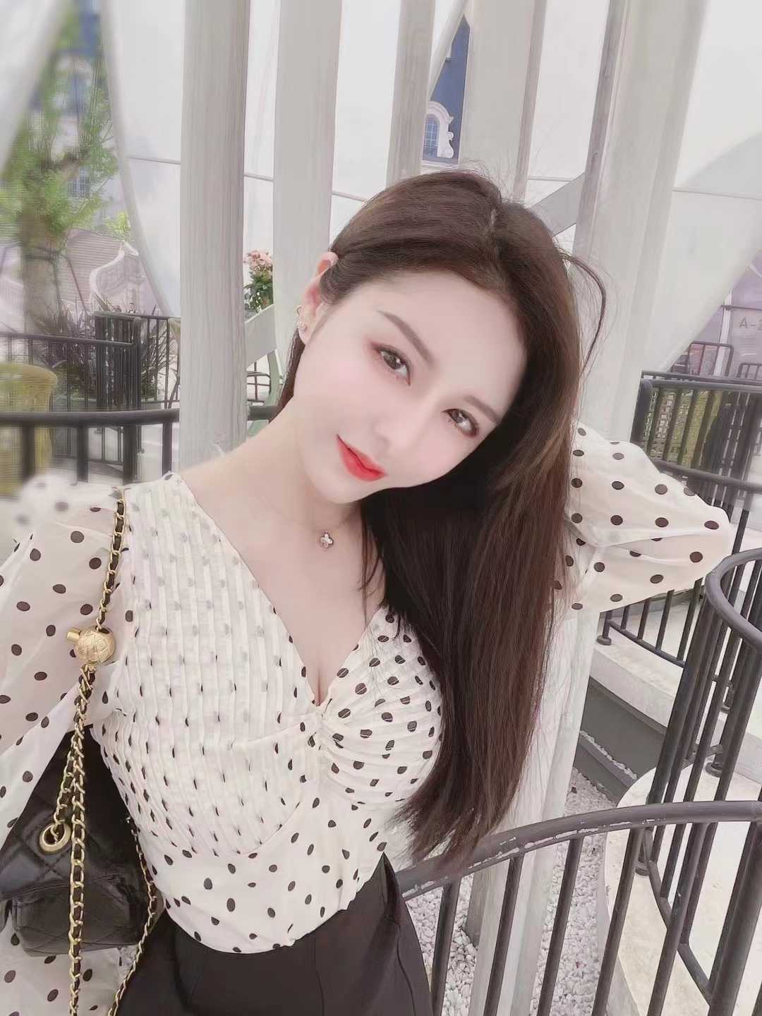 漂亮气质女神身材高挑