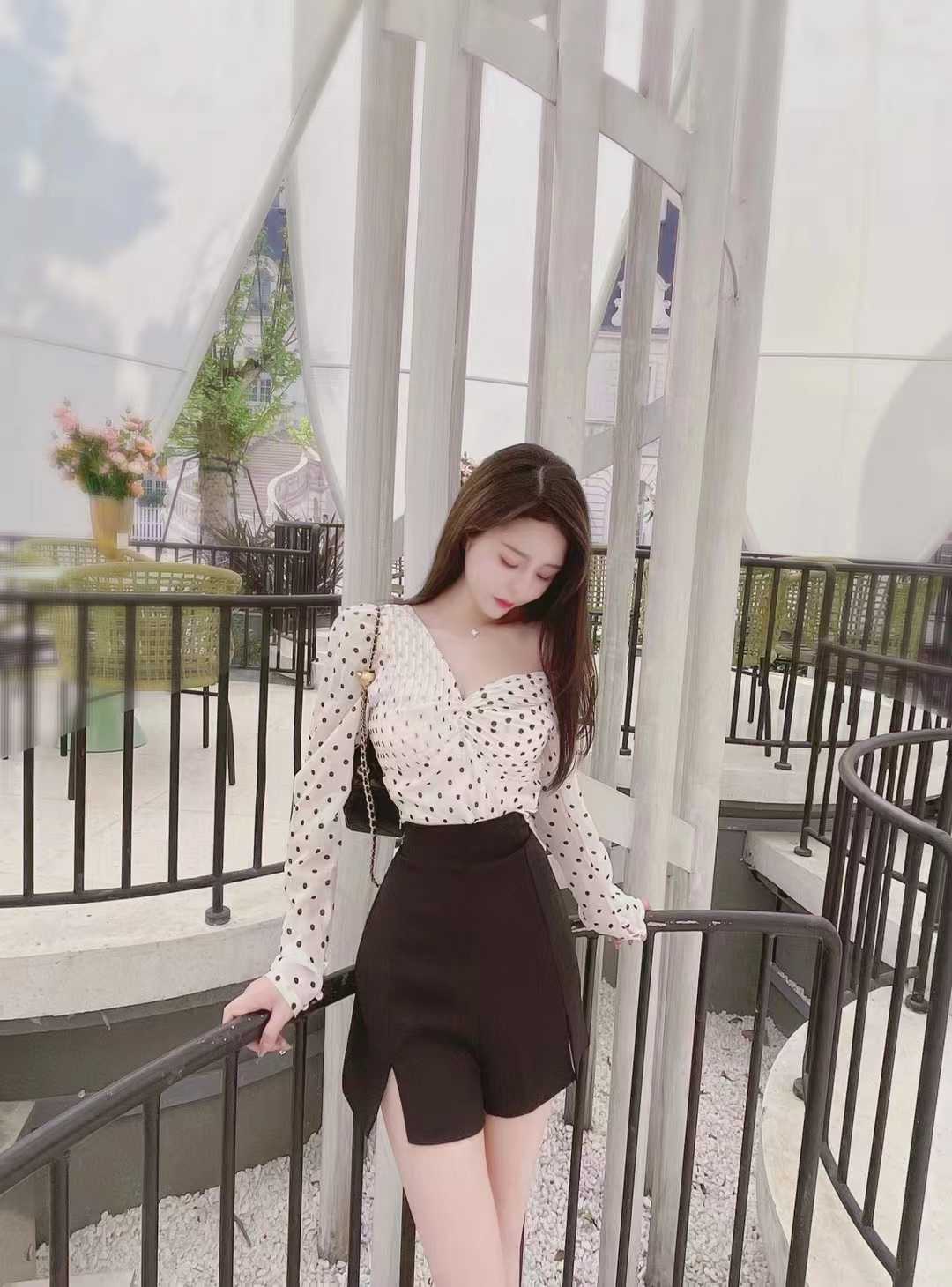 漂亮气质女神身材高挑