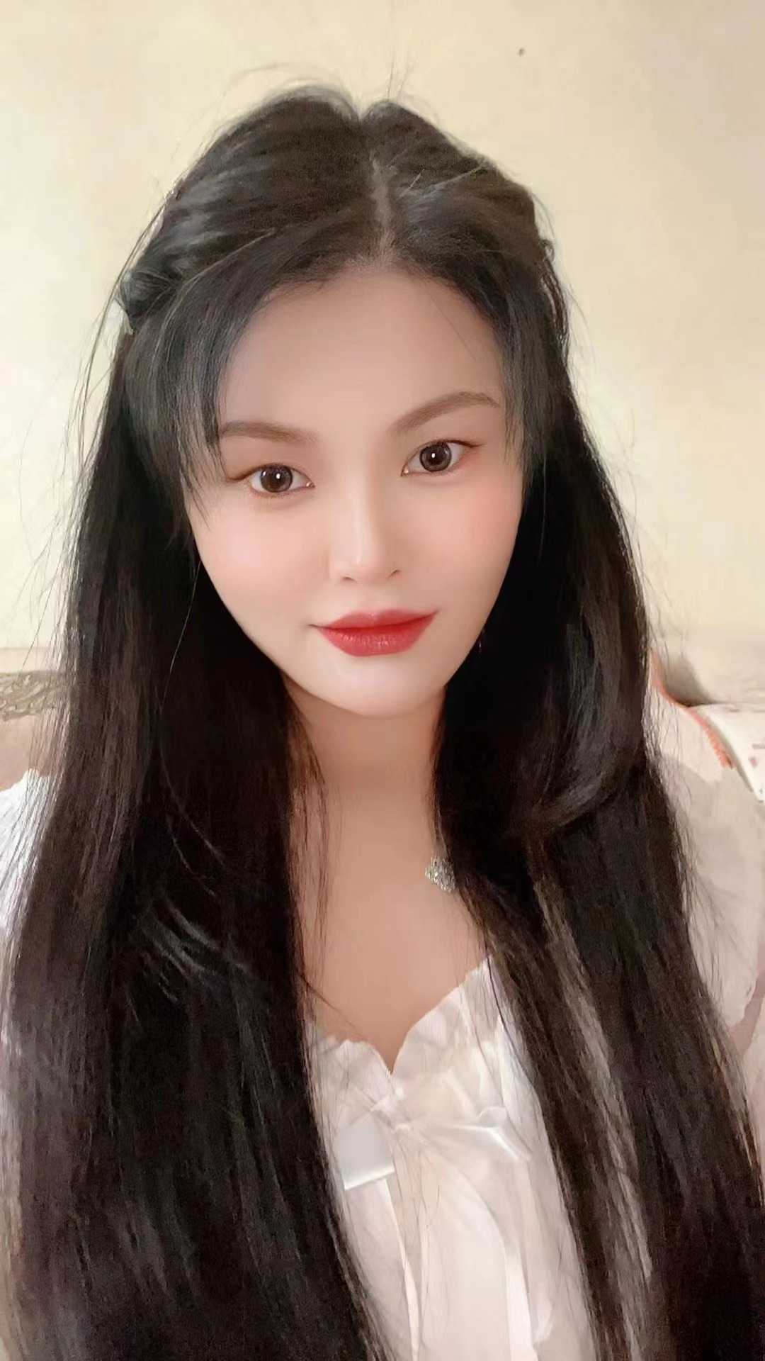 175cm，蜜桃臀，重庆小姐姐