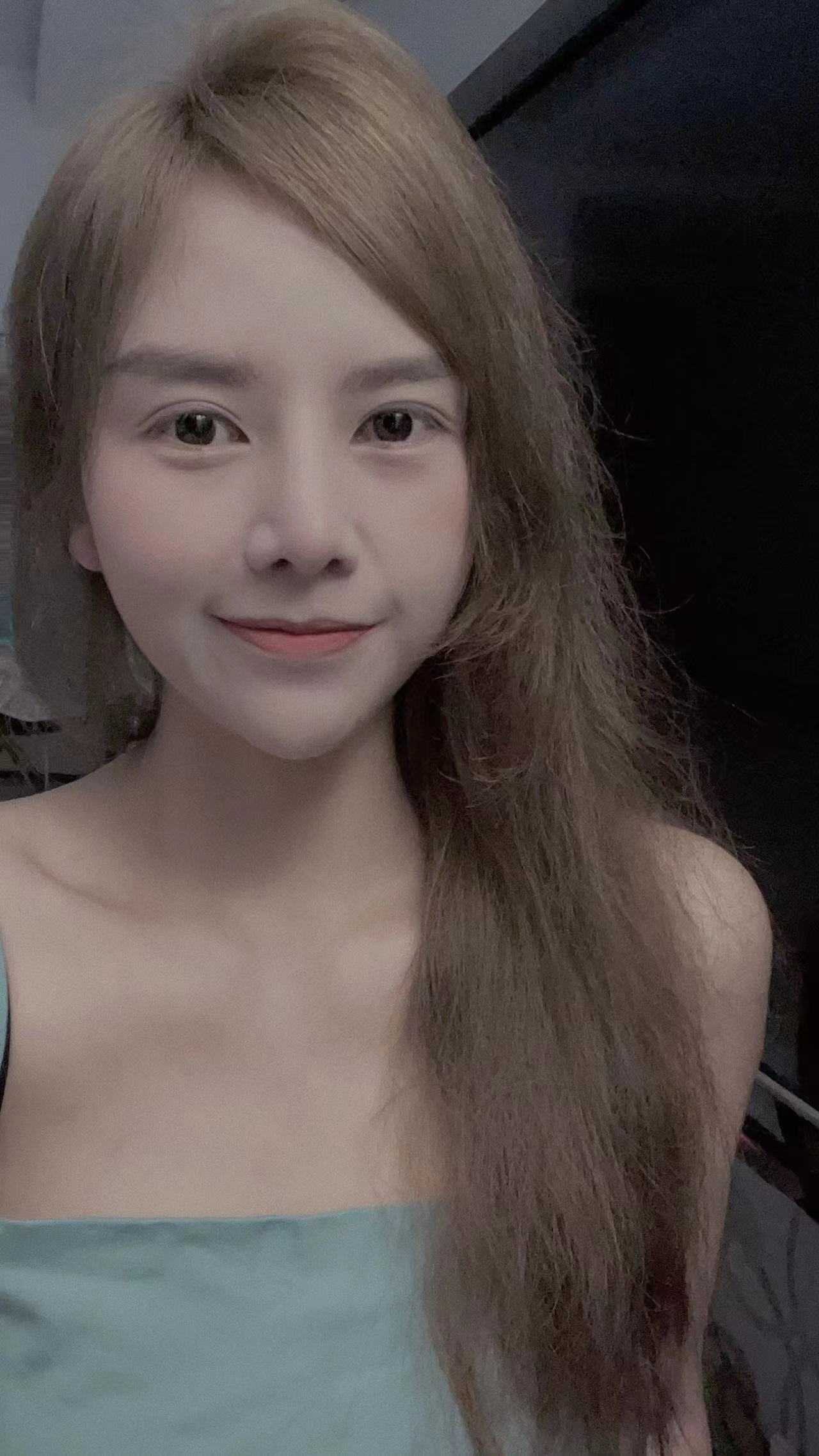 皮肤滑嫩，水多多的