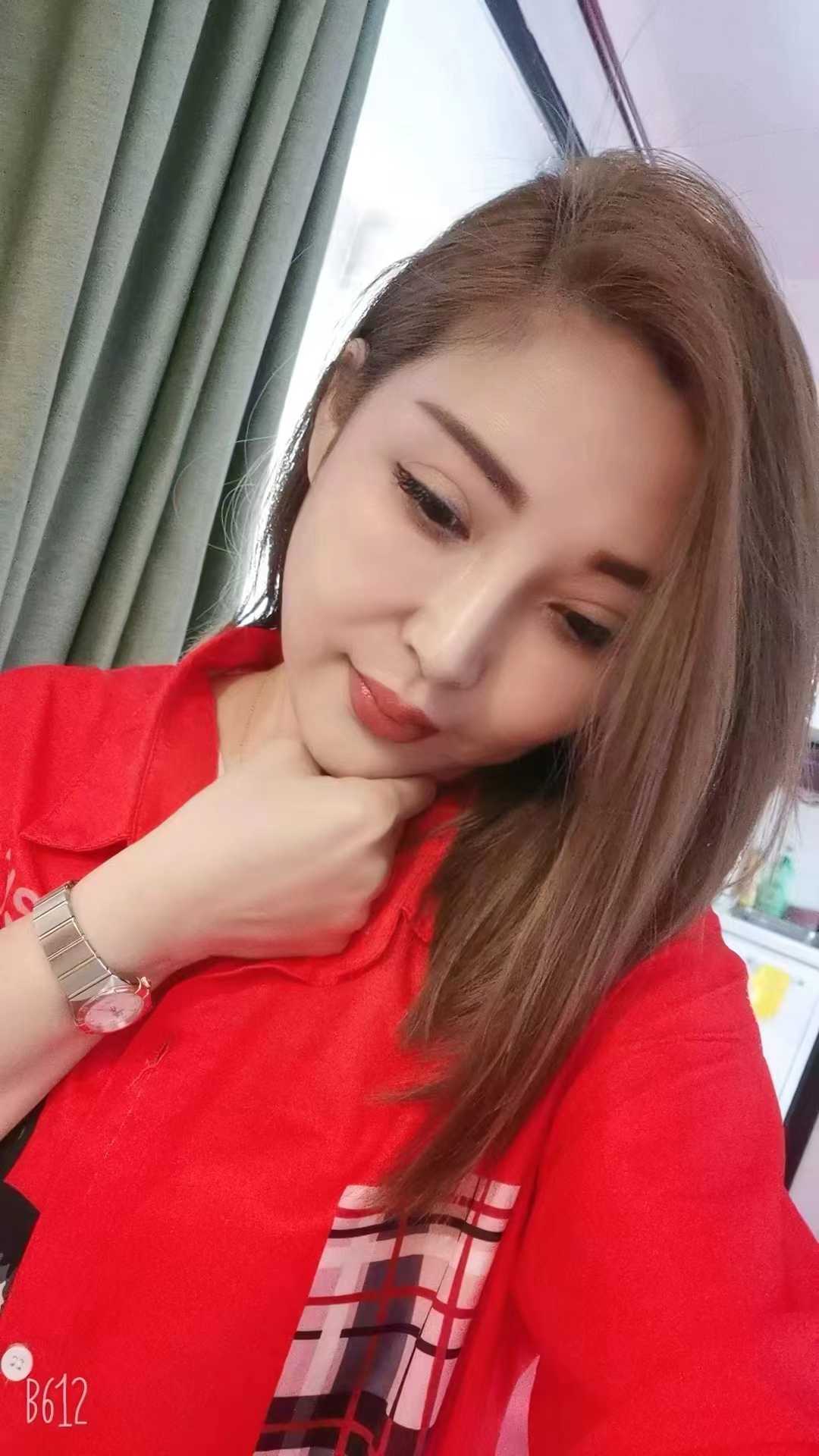 妹子很热情，性格相当好