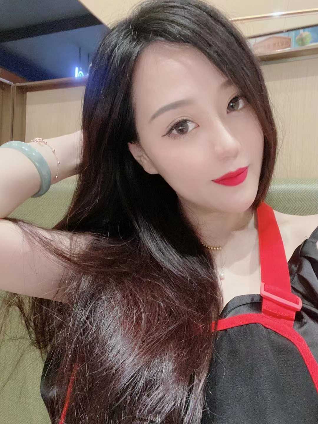 漂亮的御姐各方面都棒棒的