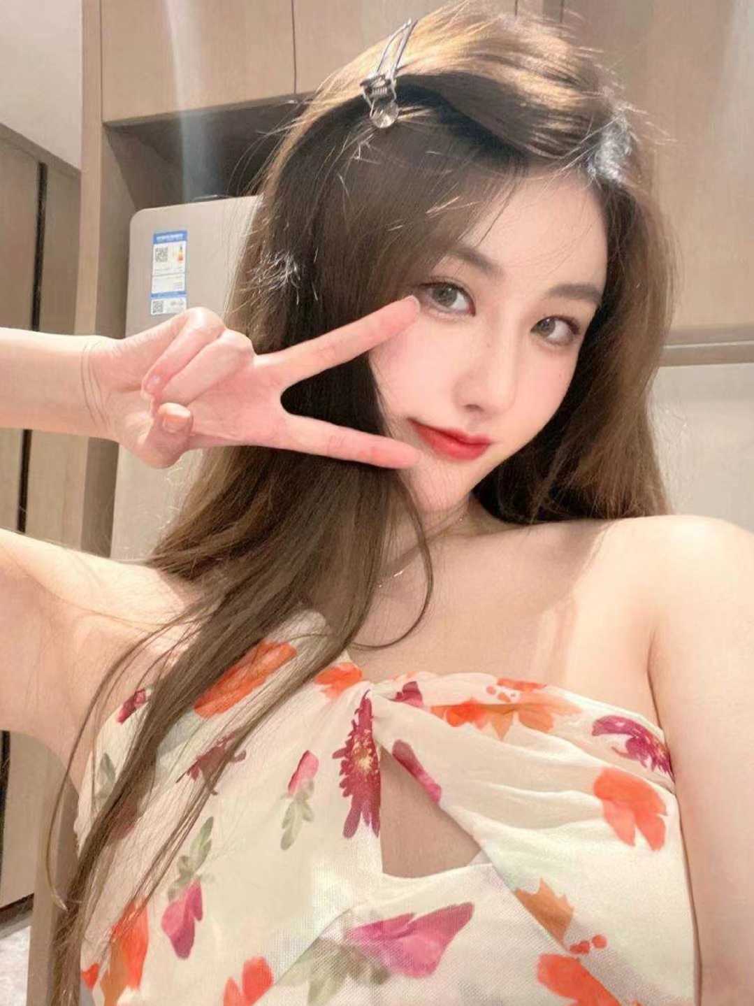 身体柔软，很会夹