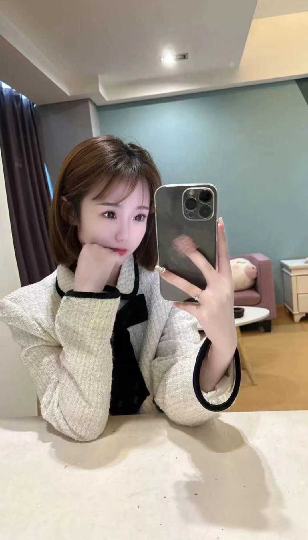 口舔的很舒服，有情趣制服