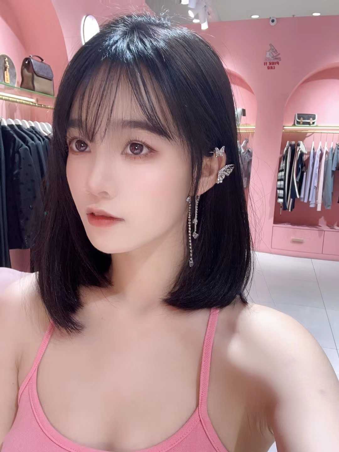 体验淫荡老师薇薇