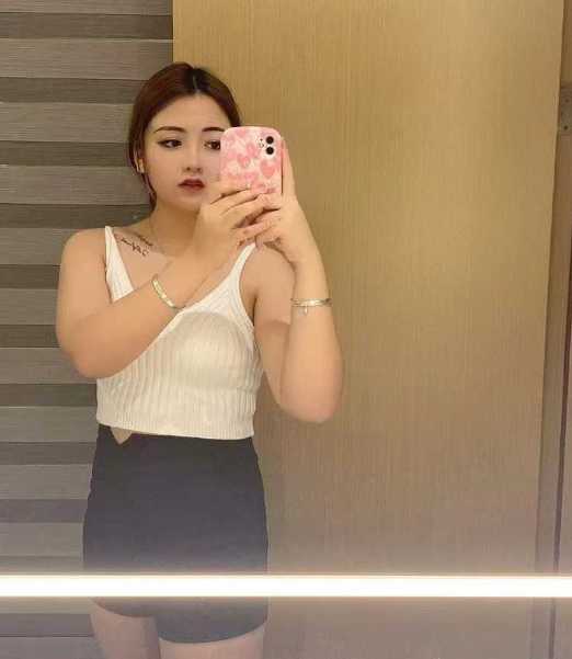 水多，有玩具，年龄小嫩