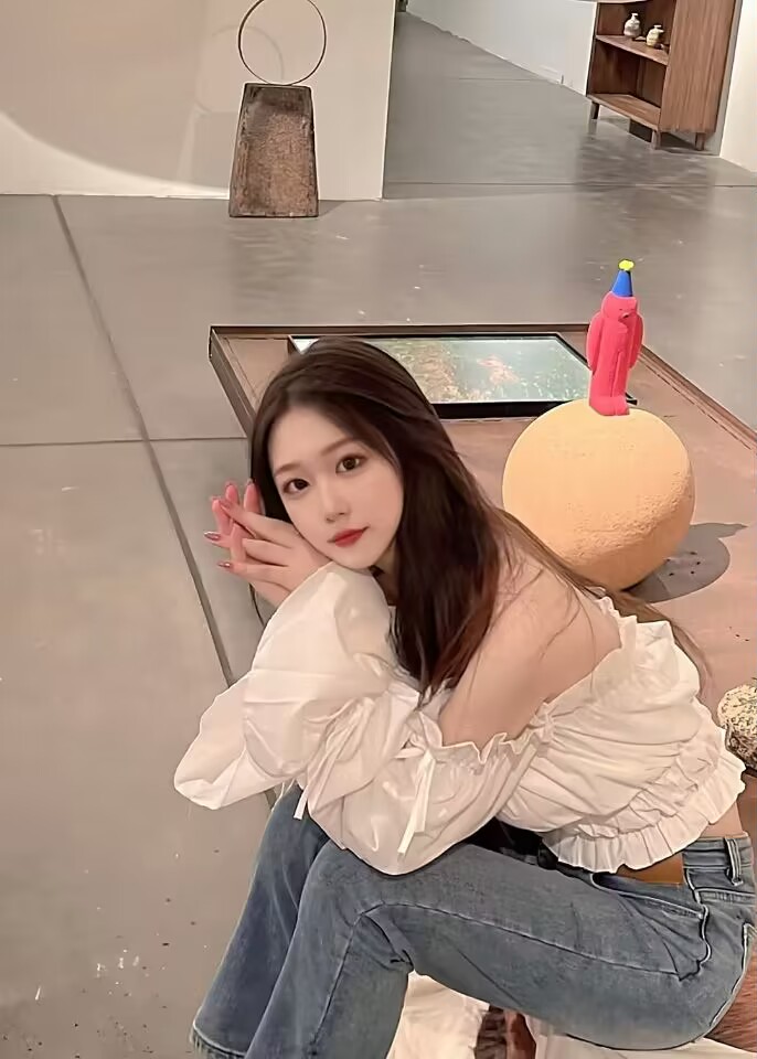 萧山很文静一位小姐姐