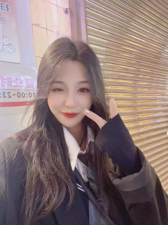 咪咪大，身材好，水多，声音特别好听，销魂