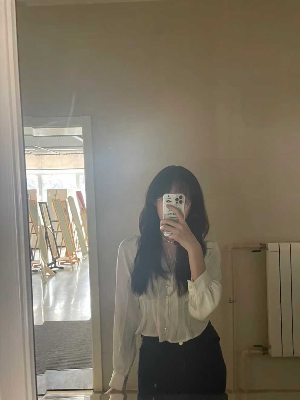 高颜值美臀小姐姐