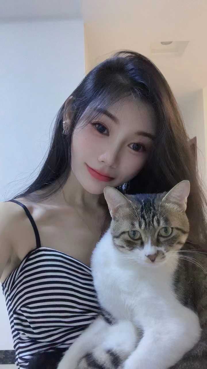 嘉兴市长发小美女