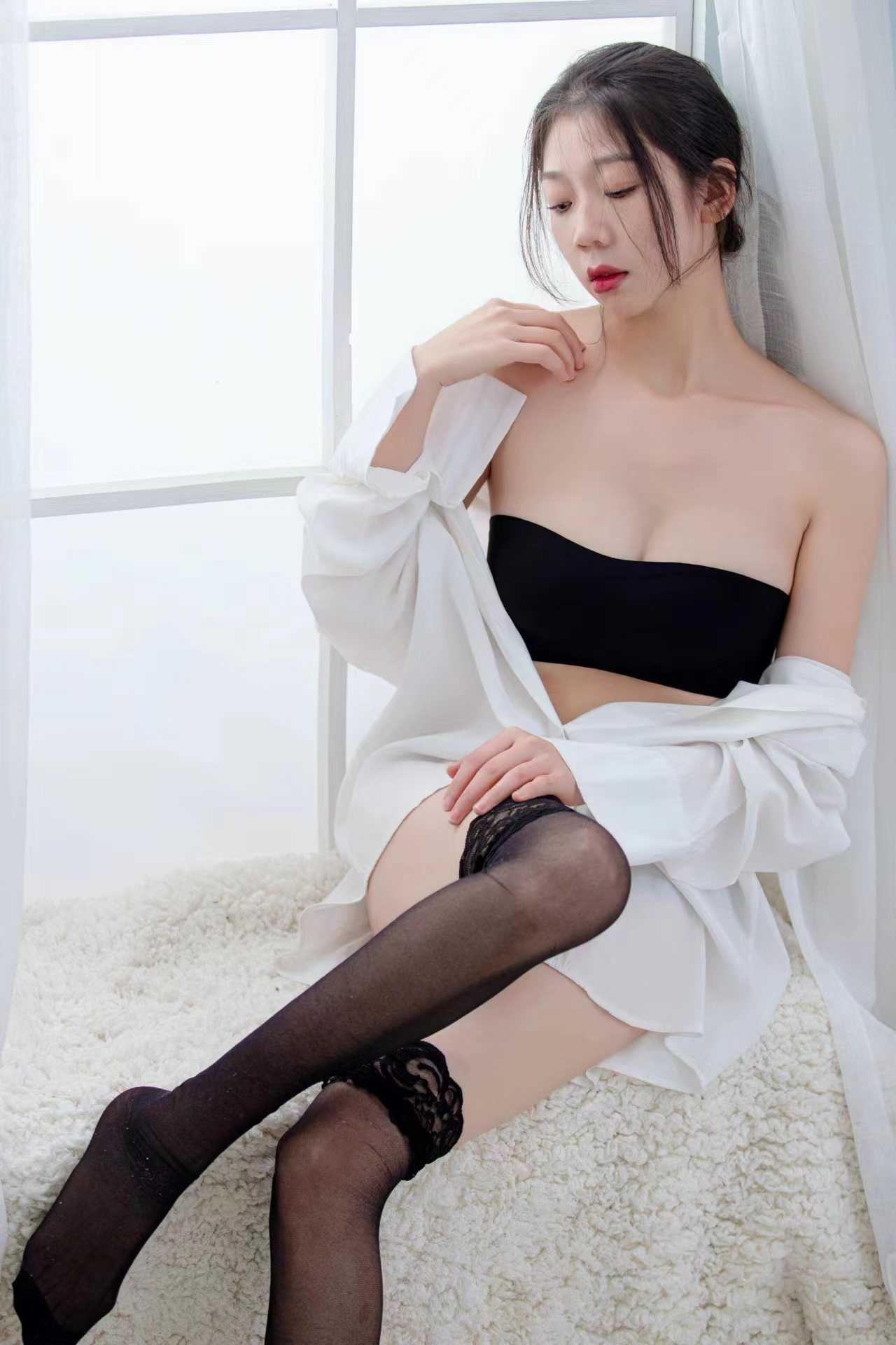 漂亮长腿小姐姐