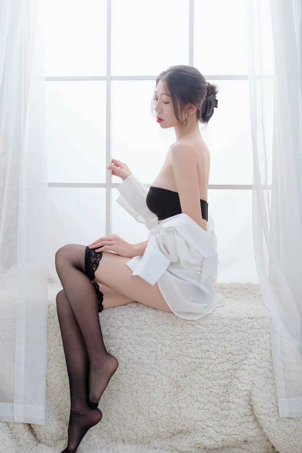 漂亮长腿小姐姐