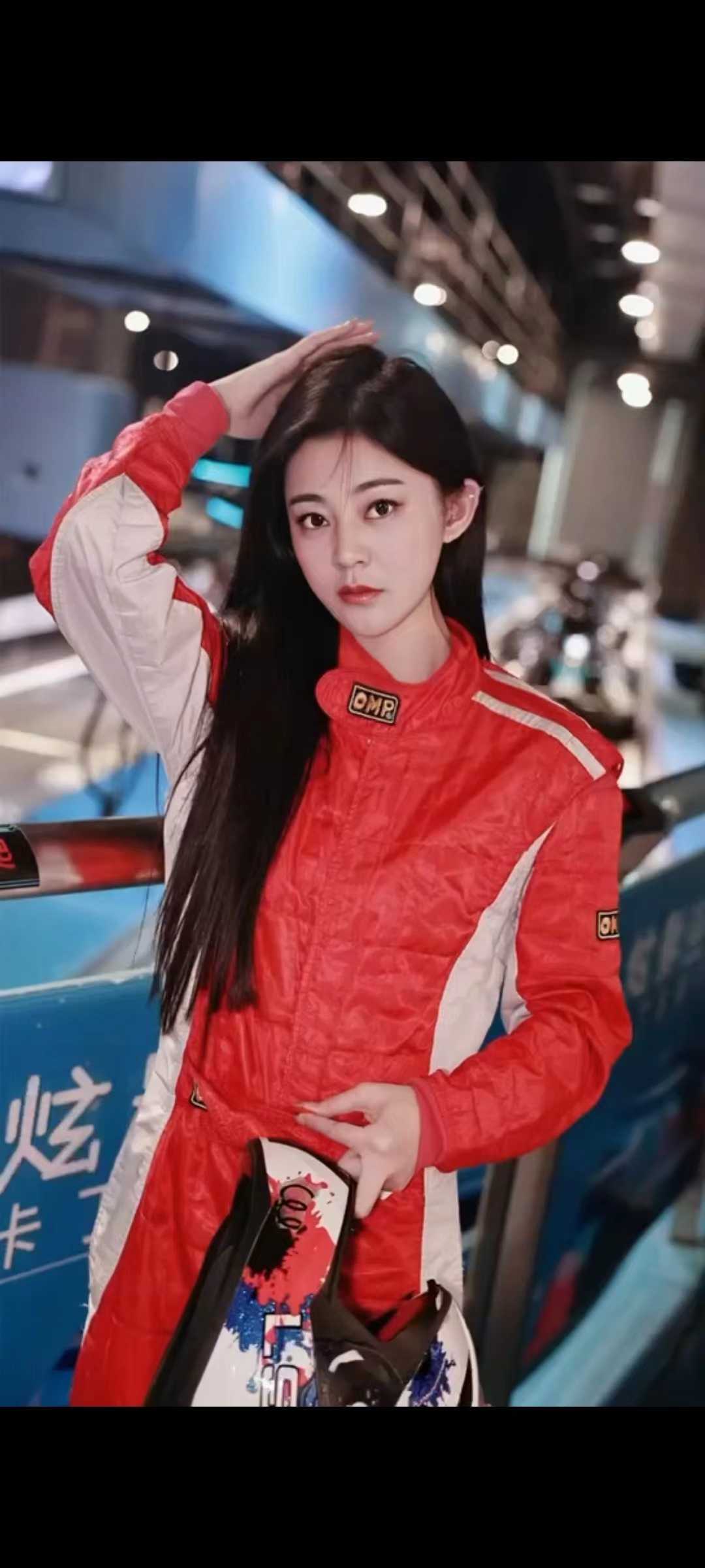 很酷很酷的美女