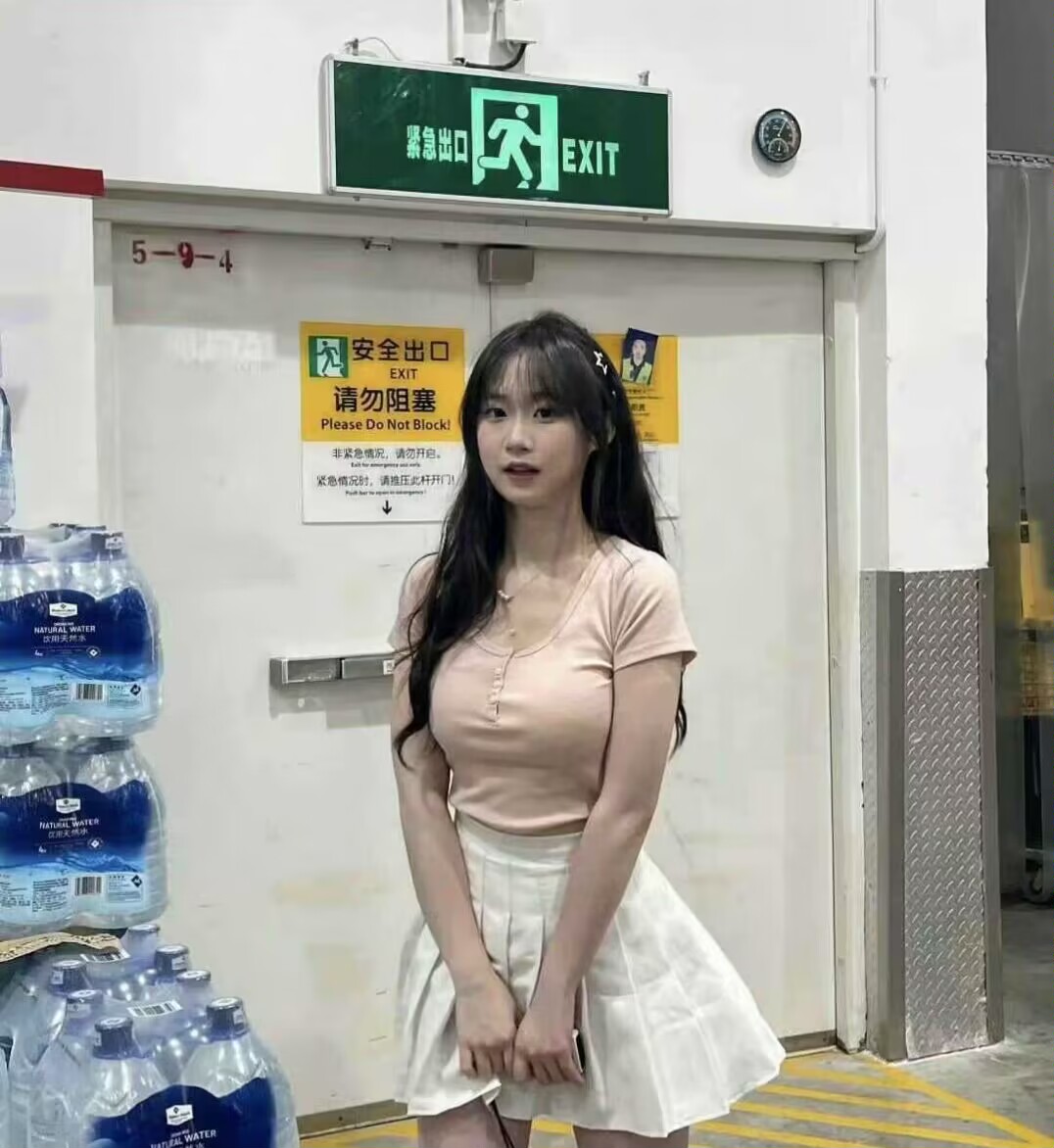 真实03年清纯素颜jk甜味少女兼职