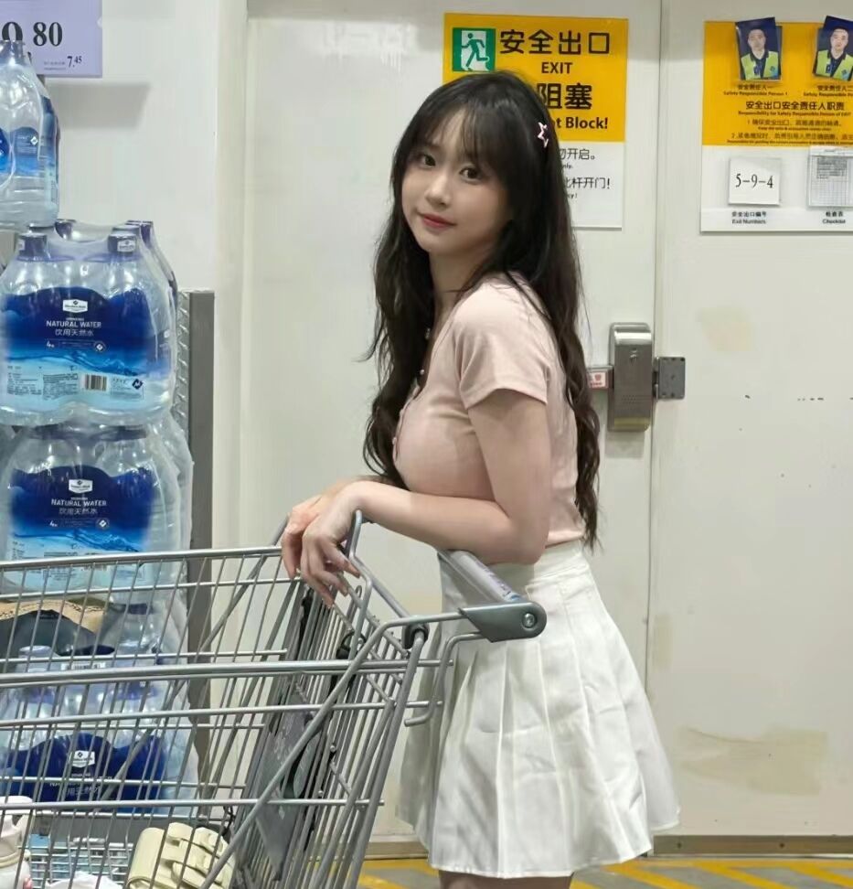 真实03年清纯素颜jk甜味少女兼职