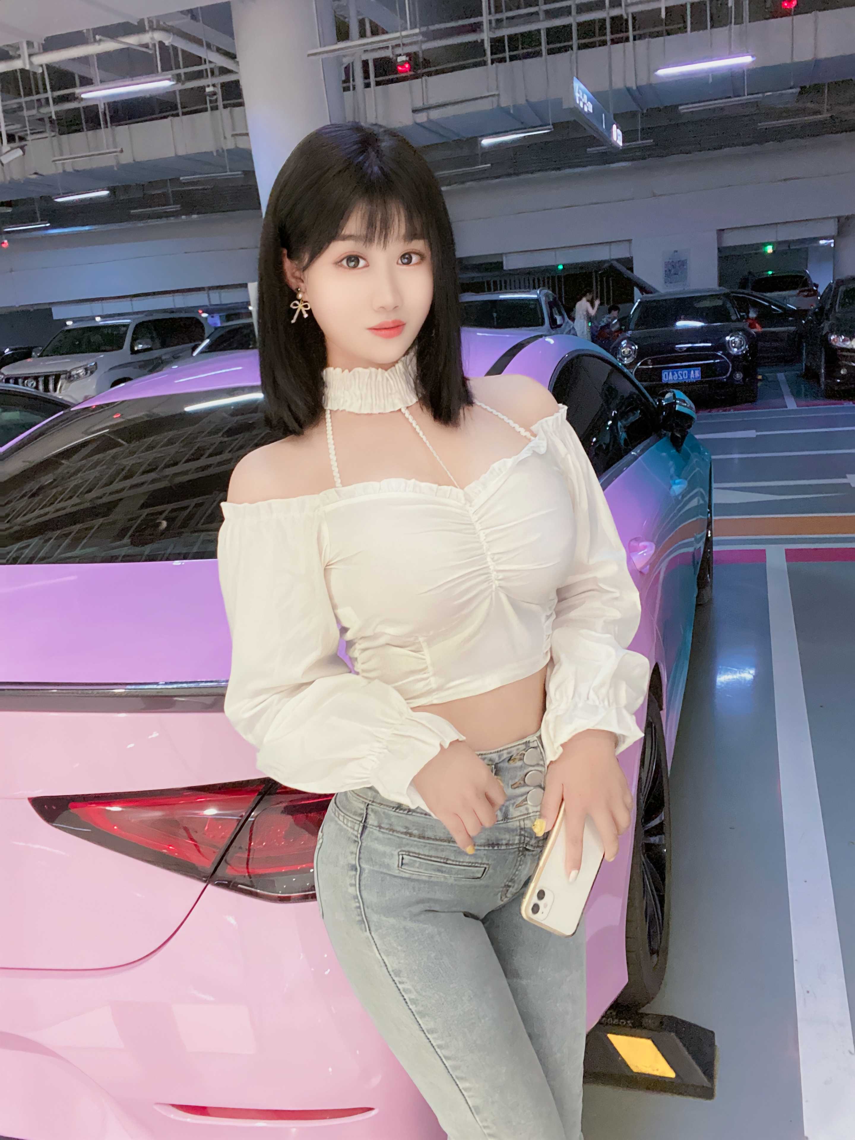 有哥哥来找我玩吗