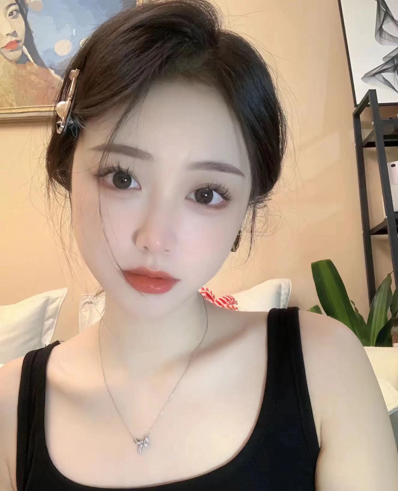 身材颜值很棒的妹子