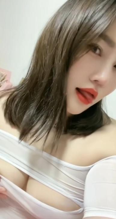 KH很棒的大屁股妹子