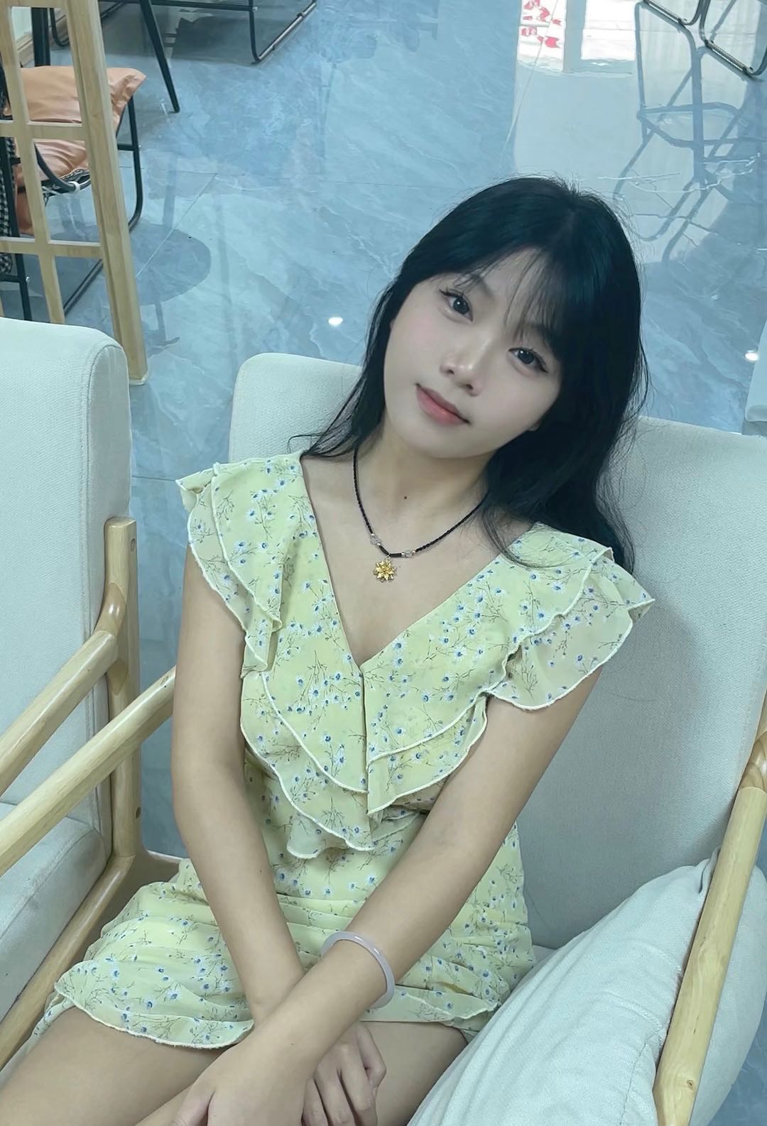 深圳光明刚下水嫩妹