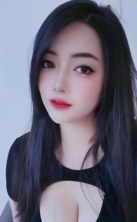 制服丝袜超级多的妹子