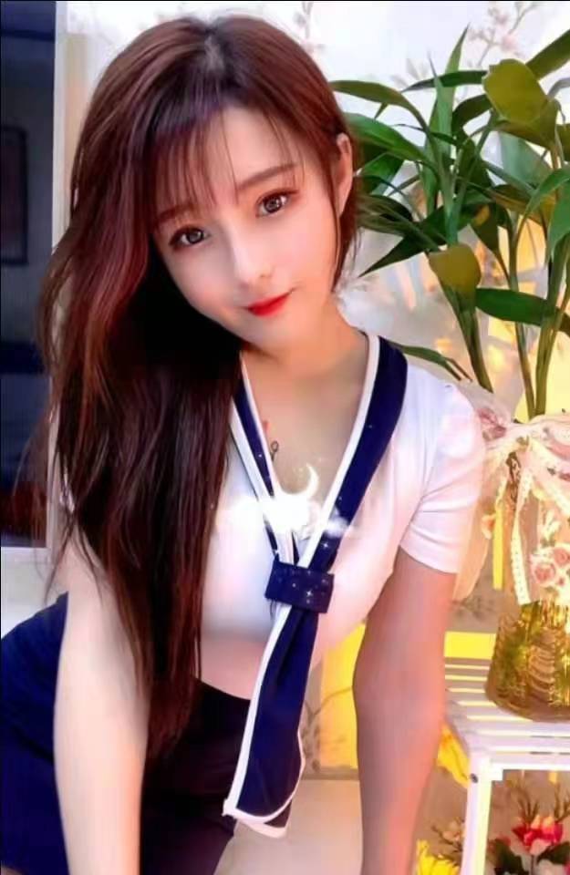 各种姿势都很配合人颜值也高