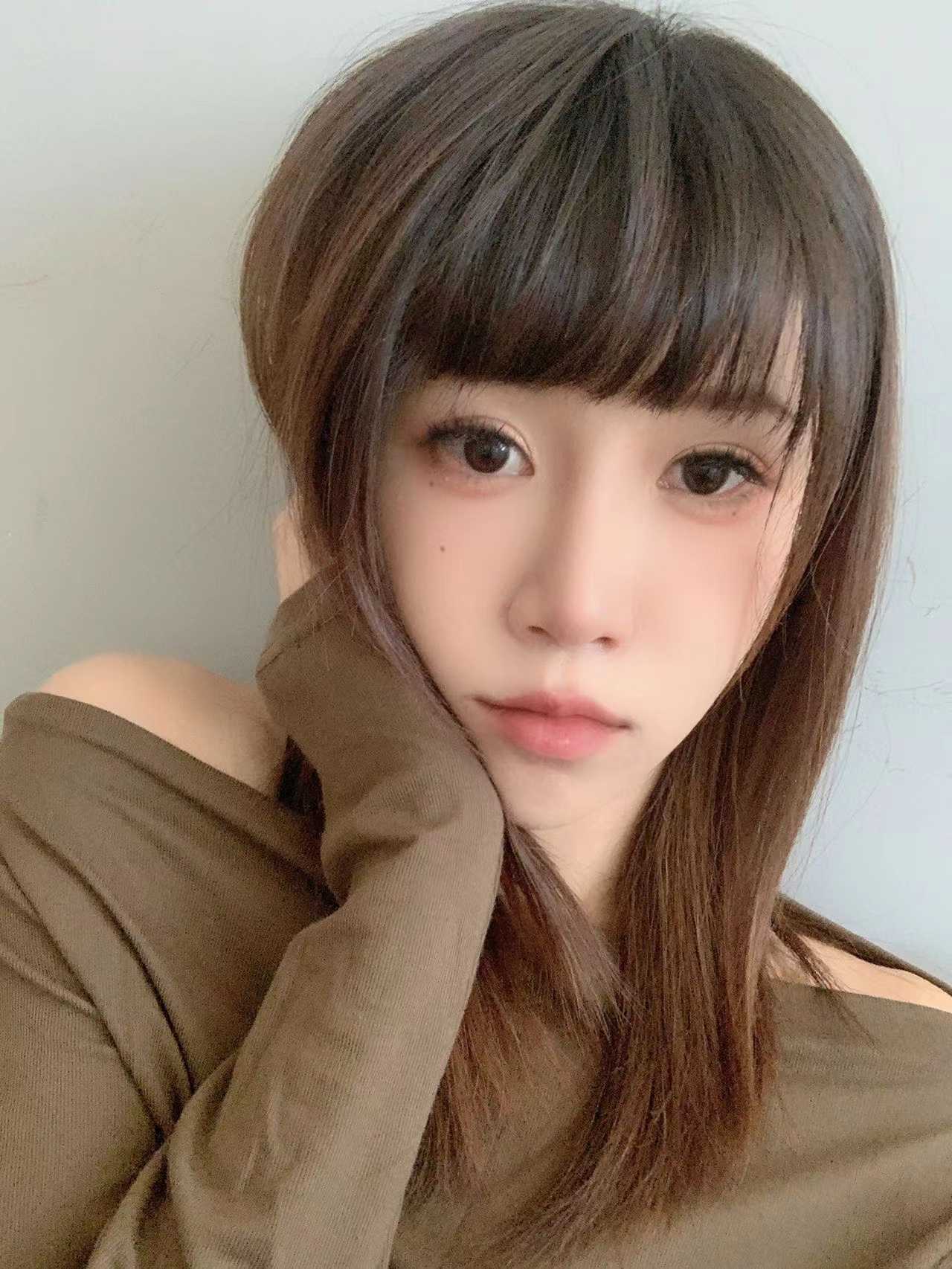 宝隆大厦 非常白的小妹妹 超级温柔听话