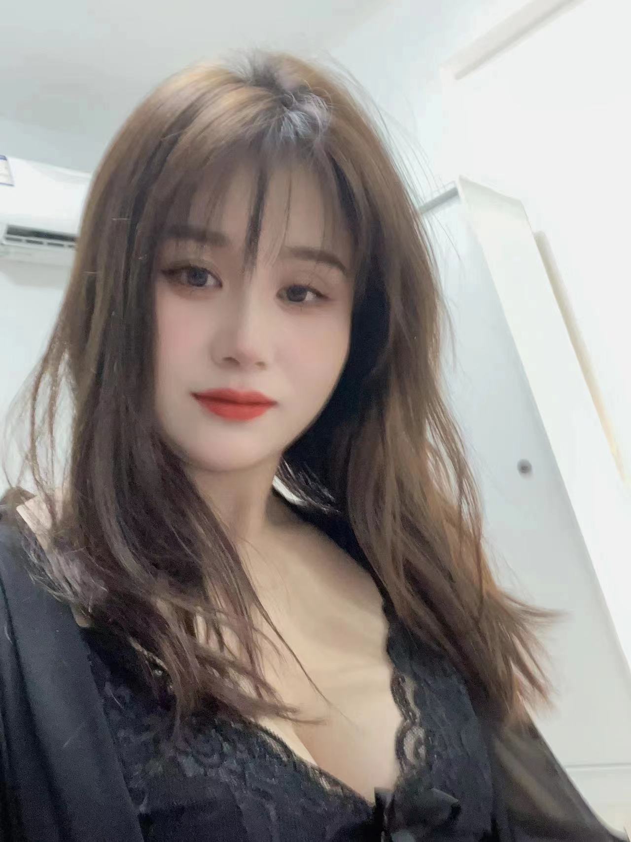 20出头的小姐姐