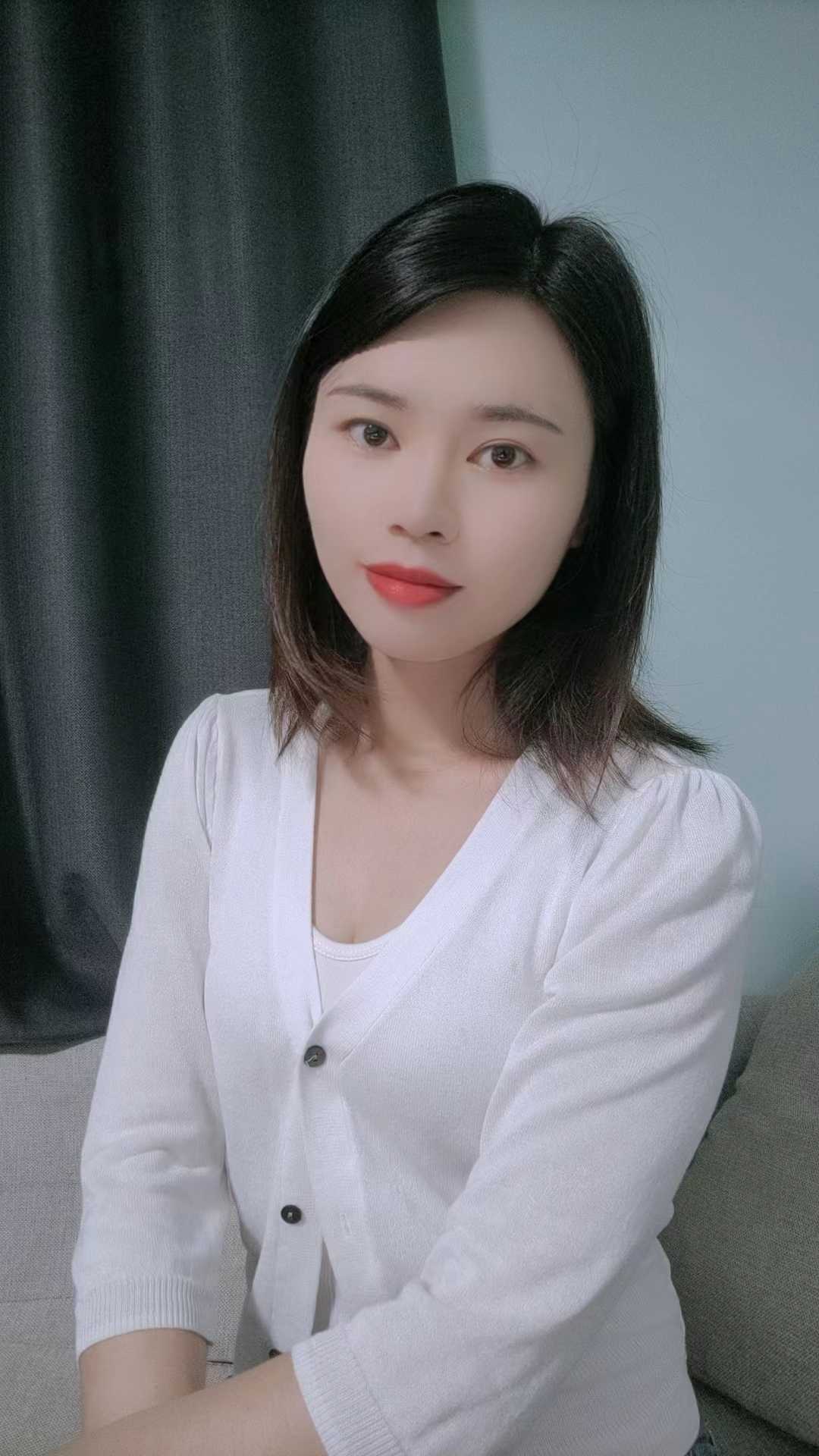 服务超级棒的妹子