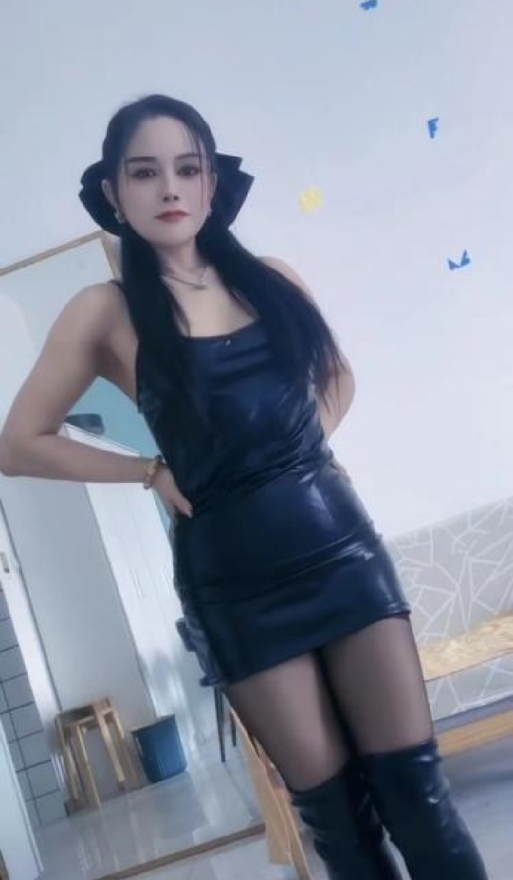 丝袜美腿风Sao小少妇