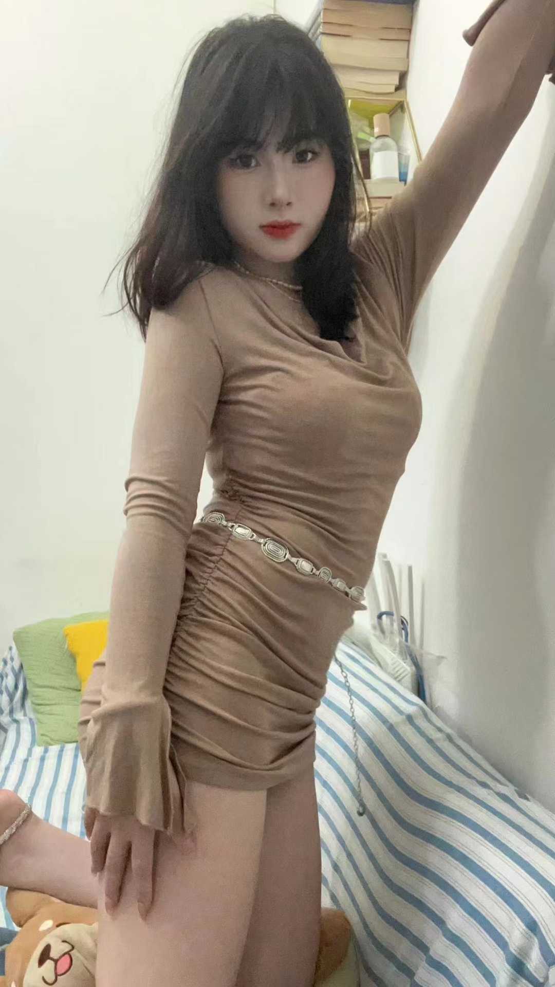 美甲美女佛系约很好聊