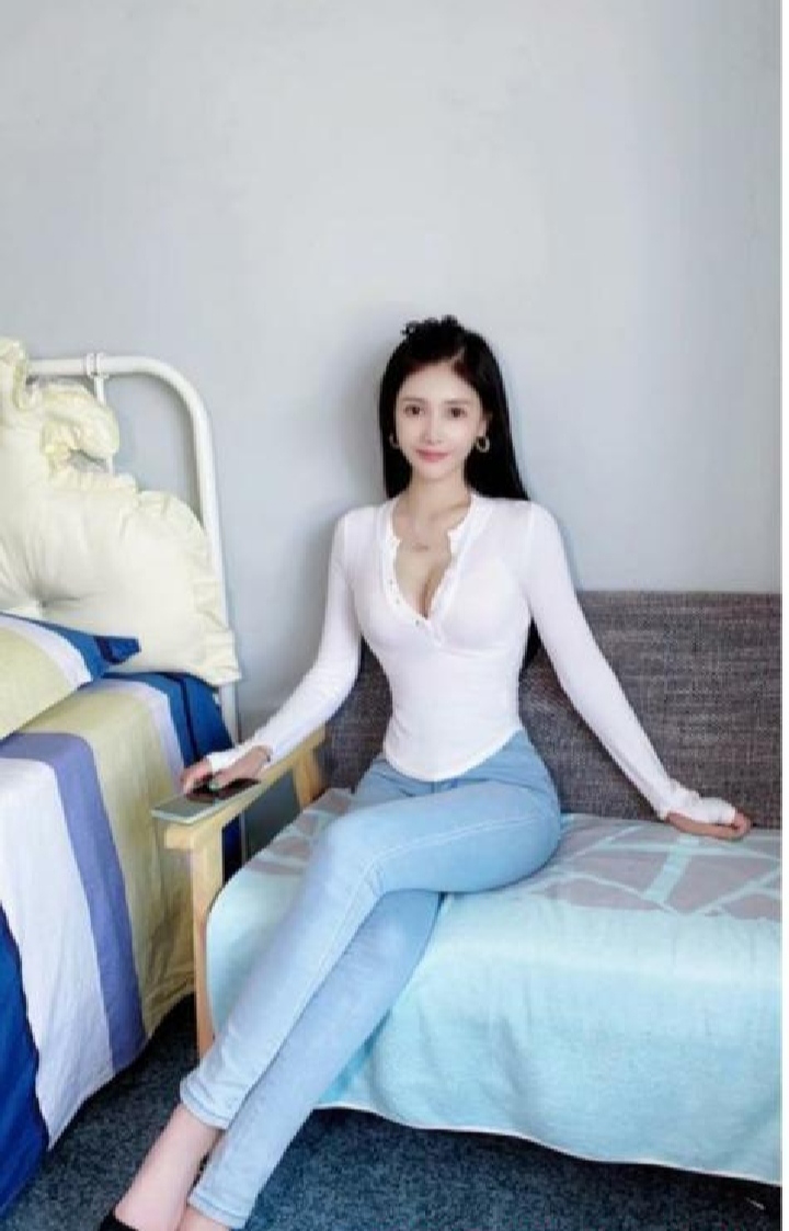 徐东大长腿朵朵