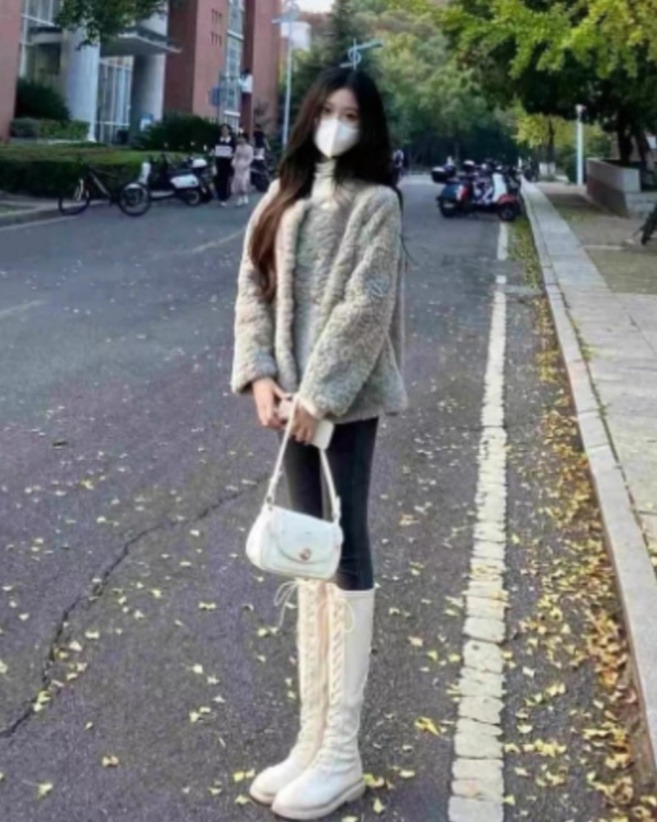 模特身材兼职小姐姐