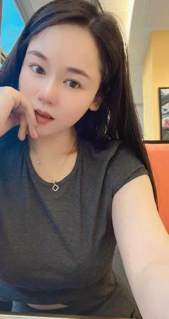 成华性感丰满小七