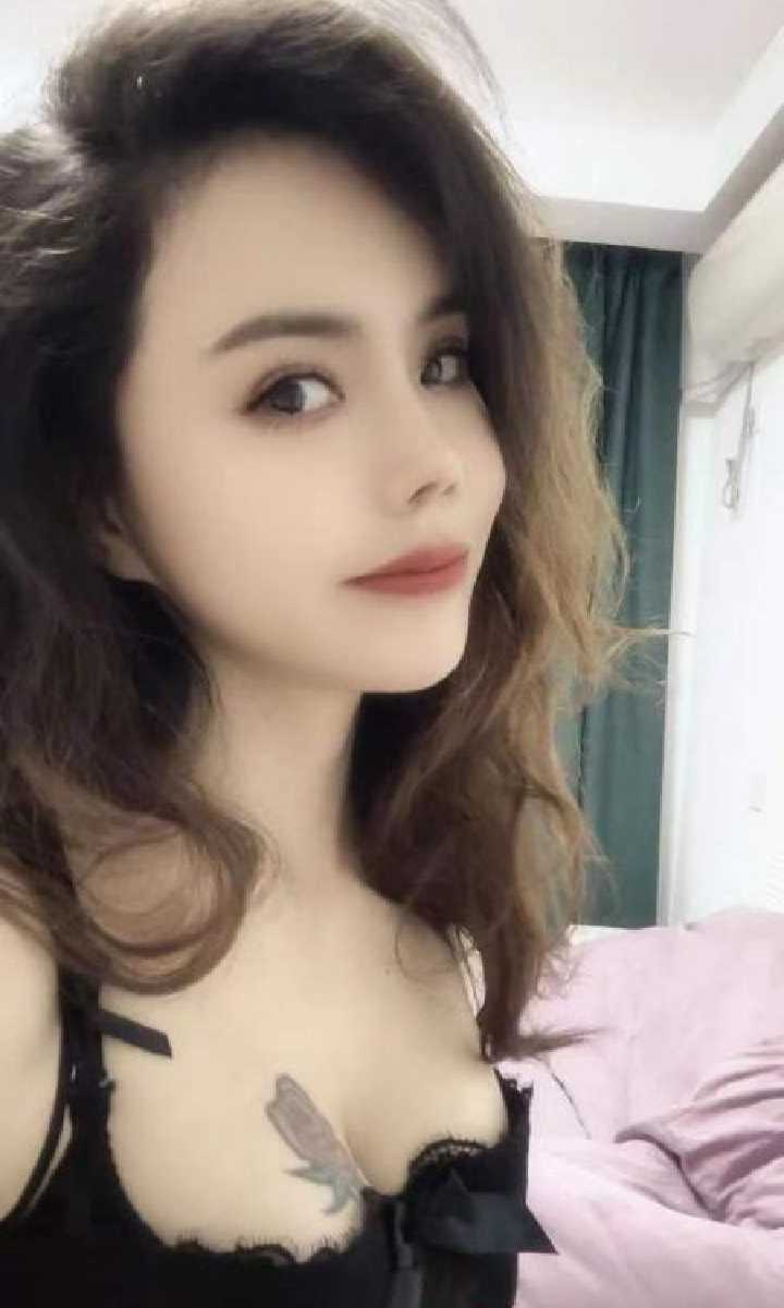 美艳性感火辣小少妇