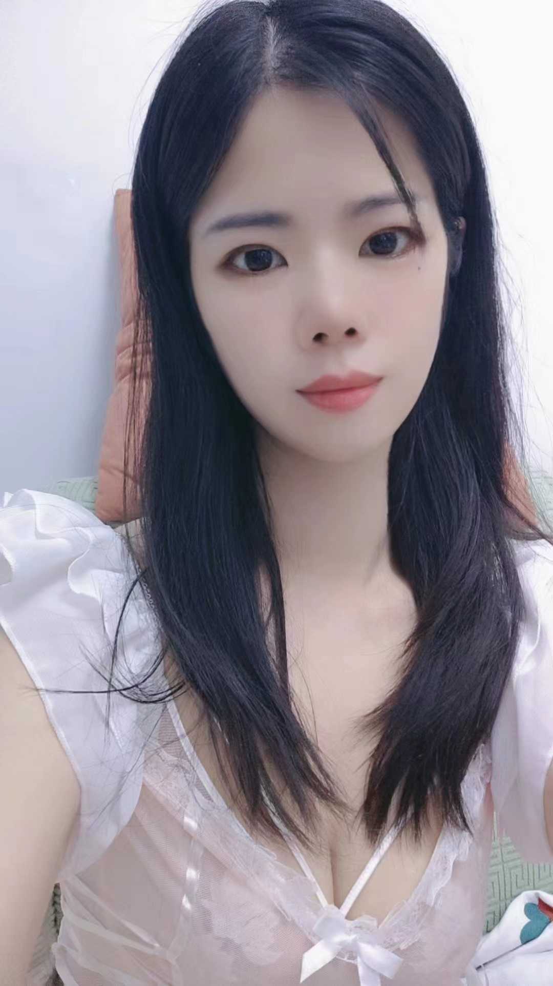 制服超级多的小姐姐