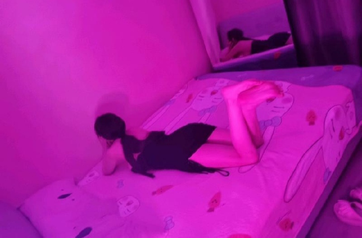 武侯服务型小少妇