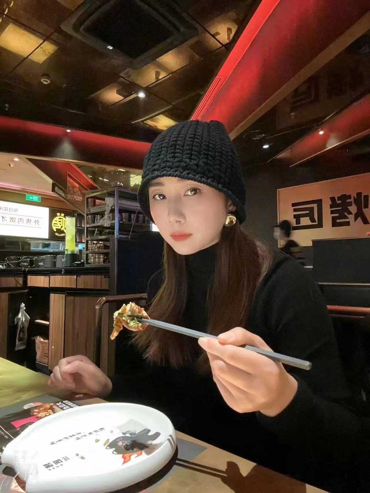 性感御姐很有气质