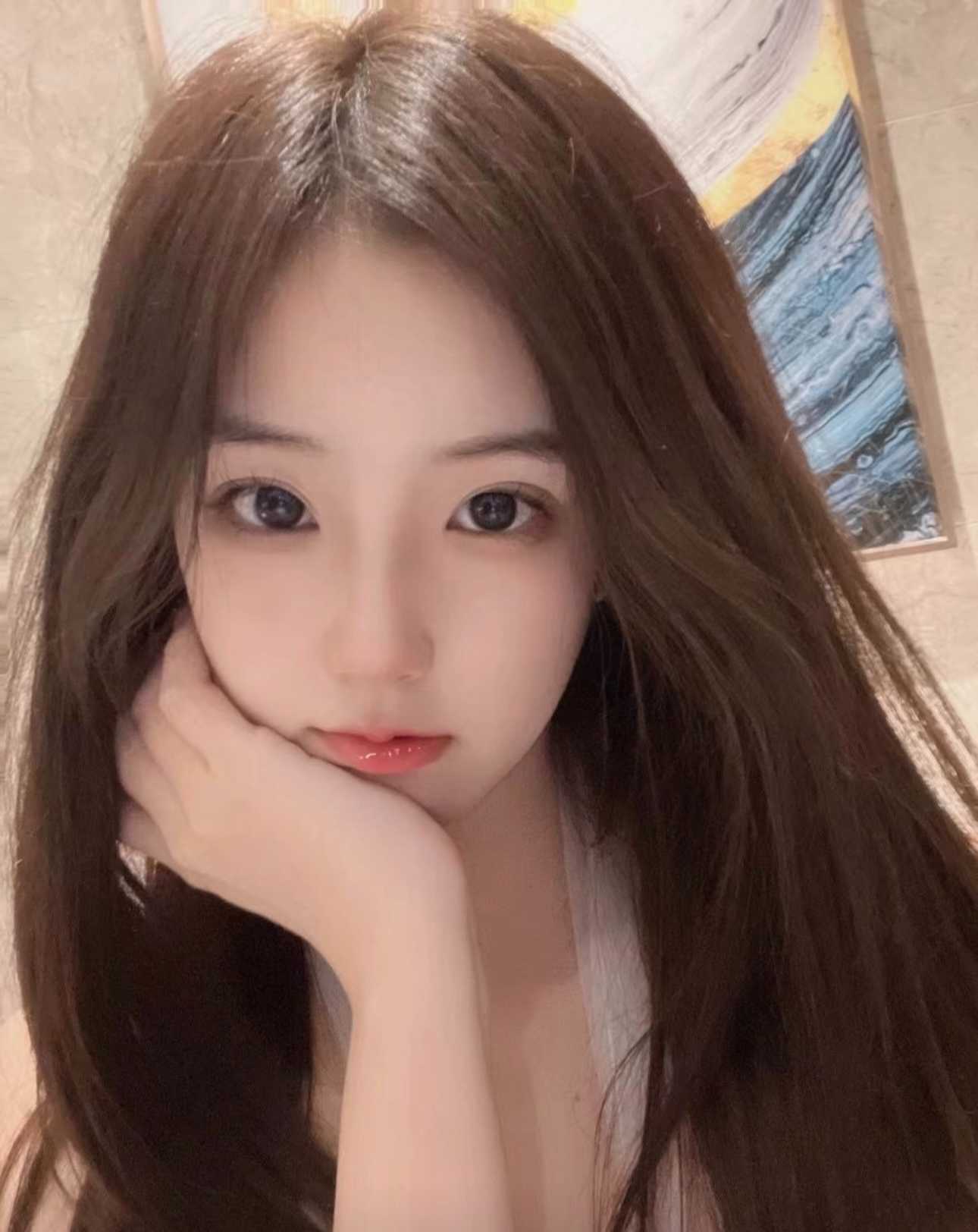 颜值特别棒的一家海选半裸spa店